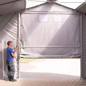 Nöörisüsteemiga ülesvoltiv uks